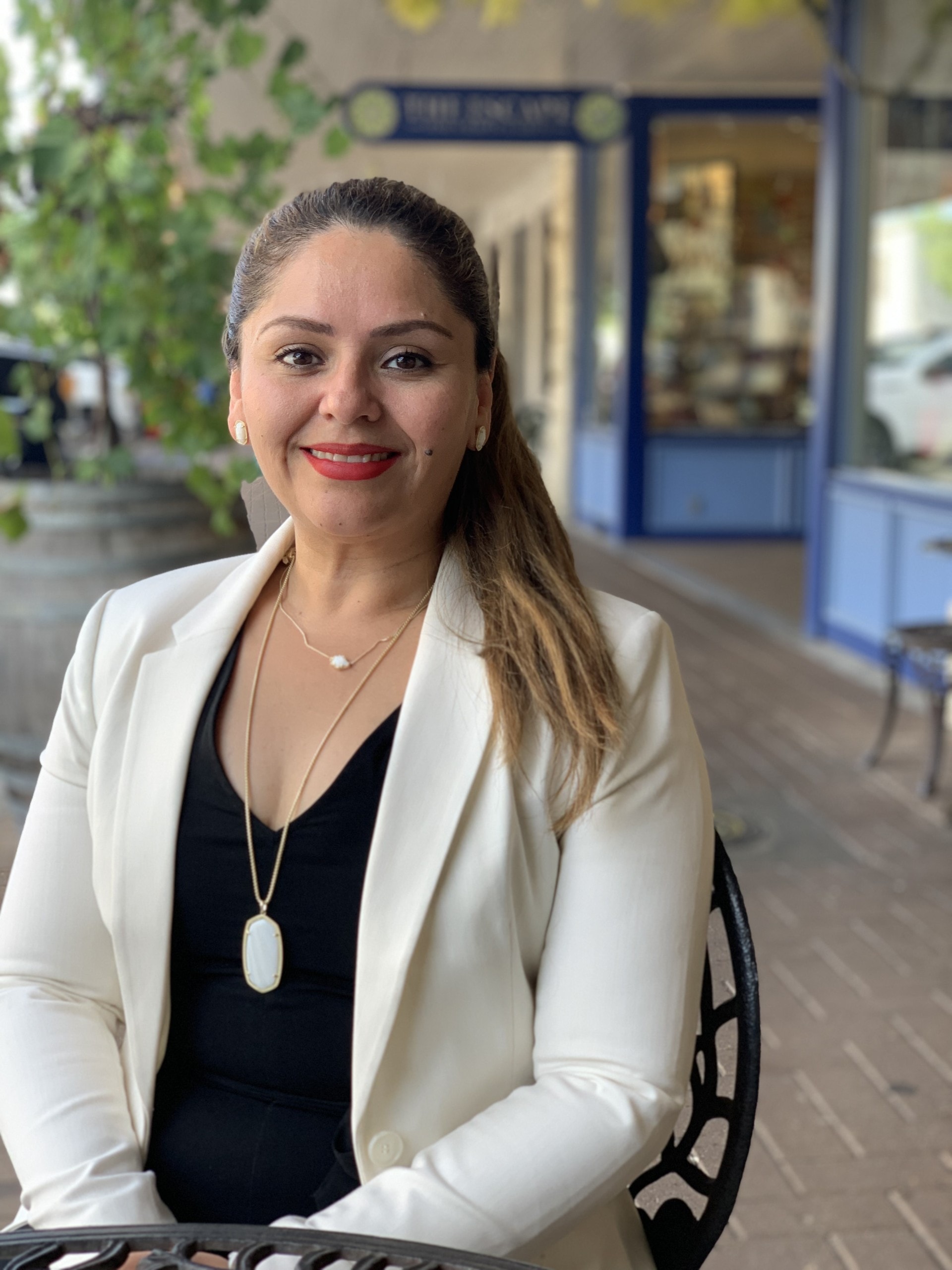 Arlette Martinez, Senior Paralegal at Mark Morales & Associates